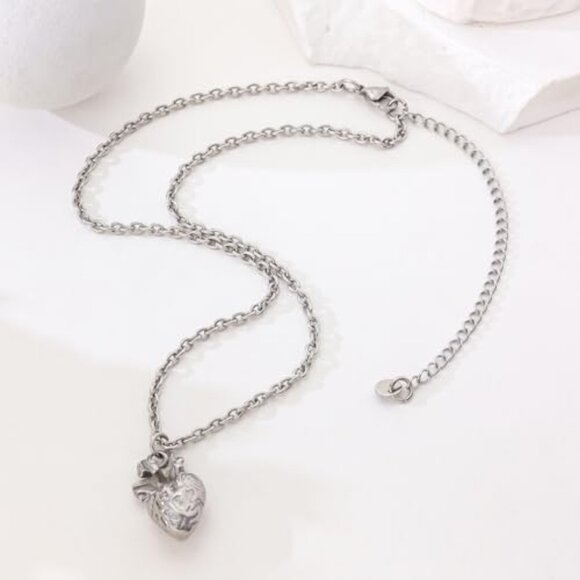 Stainless Steel Anatomical Heart Pendant Steampunk Style Medical Necklace - Picture 3 of 7